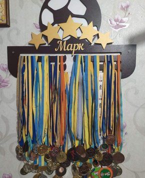 Медальниця футбол Мар 50смх35см коричнева (Medalnutsa-0602-249) doub_0702Medalnitsa_football_790_33 фото