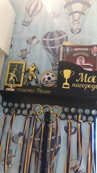Медальниця футбол Ренат з карманом для грамот і дипломів з поличкою для кубків і фоторамкою 50смх35см чорна (Medalnutsa-0602-371) doub_0702Medalnitsa_football_1200_24 фото