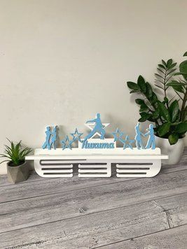 Медальница танцы, именная с полкой, деревянная, держатель для медалей, медальницы 3913399547_medalnitsa-tantsy-imennaya фото